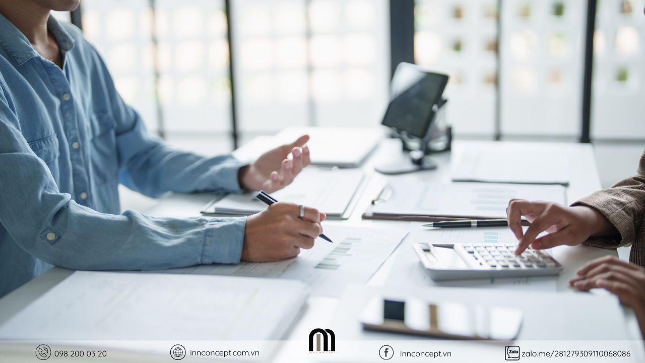 Sự phối hợp chặt chẽ giữa thiết kế và thi công nội thất là chìa khóa đảm bảo tiến độ, chất lượng và thành công của dự án.