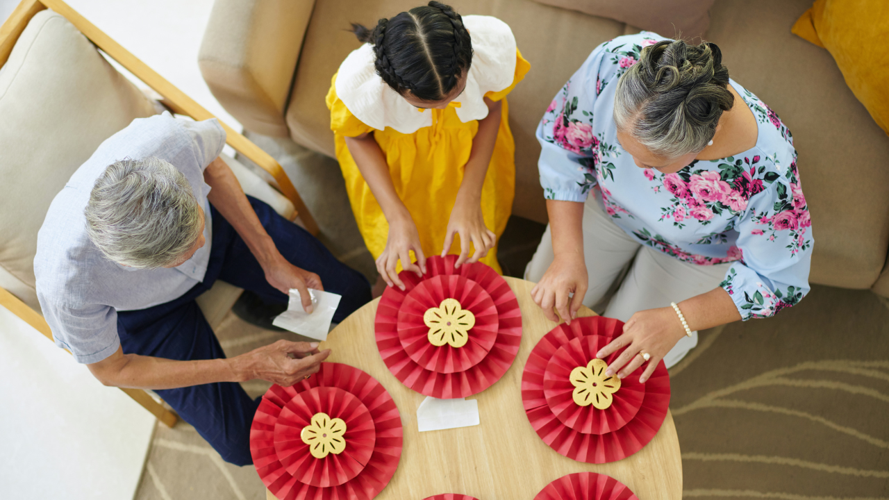 Decor nhà ngày Tết nên sắp xếp từ sớm để giảm áp lực cuối năm và đón vượng khí.